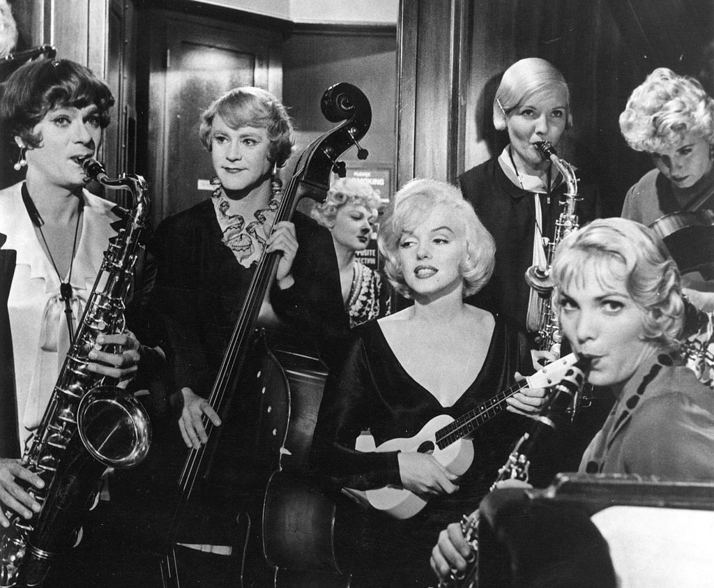 Monroe with Jack Lemmon and Tony Curtis in Some Like It Hot (1959), for which she won a Golden Globe